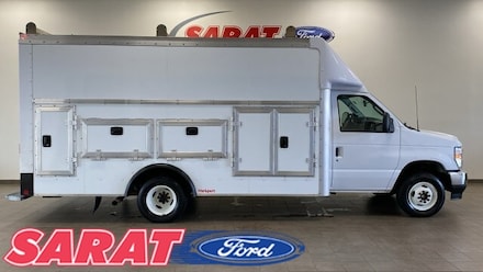2024 Ford E-450 Cutaway Chassis 158
