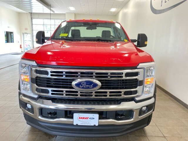 2024 Ford F-600 photo 2