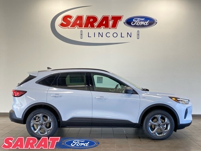2025 Ford Escape ST-Line's photo