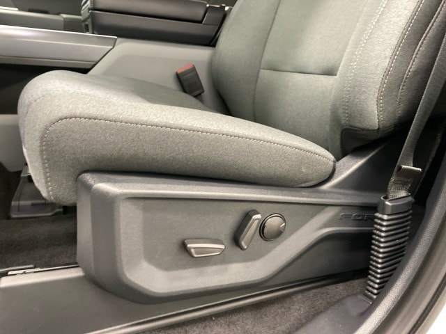2025 Ford F-150 XLT - Photo 17