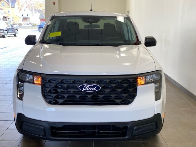 2025 Ford Maverick XL photo 2