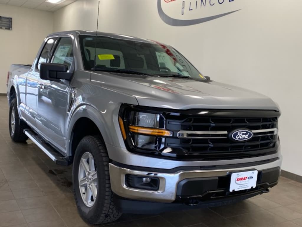 New 2025 Ford F-150 XLT 4x4 TRUCK