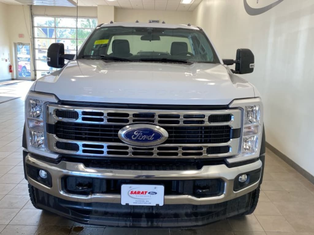 New 2025 Ford Super Duty F-600 DRW XL REG CAB 169" WB Pickup Truck