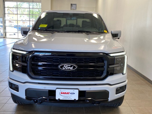 2025 Ford F-150 Lariat photo 3