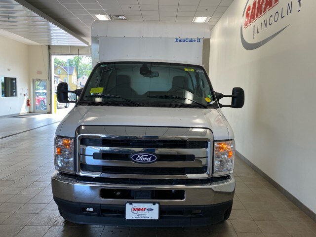 2026 Ford E-350 Base photo 2