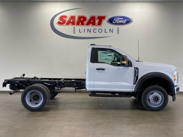 2026 Ford F-450 Chassis Pickup Truck 