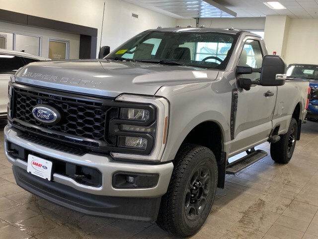 2024 Ford F-350 photo 3