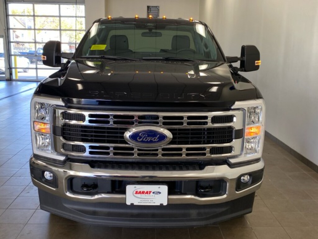 New 2024 Ford F-350 Chassis XLT REG CAB 145" WB TRUCK