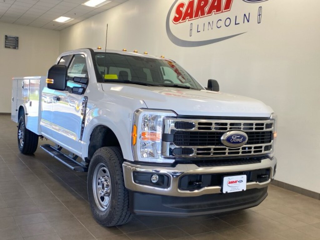 New 2026 Ford F-350 Chassis XL SUPER CAB 168" WB SRW Pickup Truck
