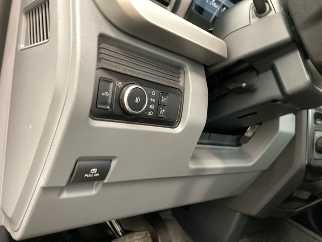 2025 Ford F-350 Super Duty Chassis Cab XL - Photo 13
