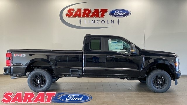 2025 Ford F-350 Super Duty XL's photo