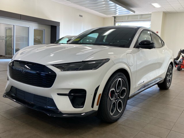 2024 Ford Mustang Mach-E GT photo 3
