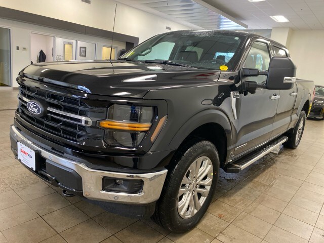 2025 Ford F-150 XLT photo 3
