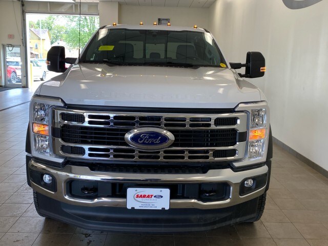 2025 Ford F-550 XL photo 2