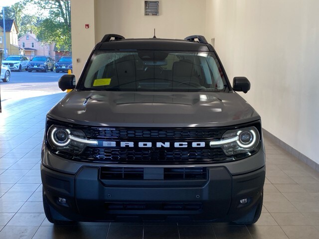 2025 Ford Bronco Sport Outer Banks photo 2
