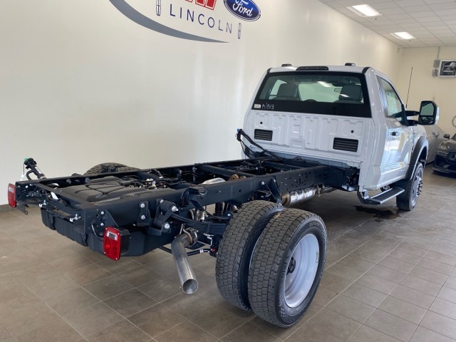 2024 Ford F-450 Super Duty Chassis Cab XL - Photo 7