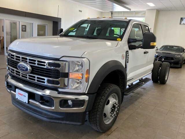 2025 Ford F-550 XL photo 3