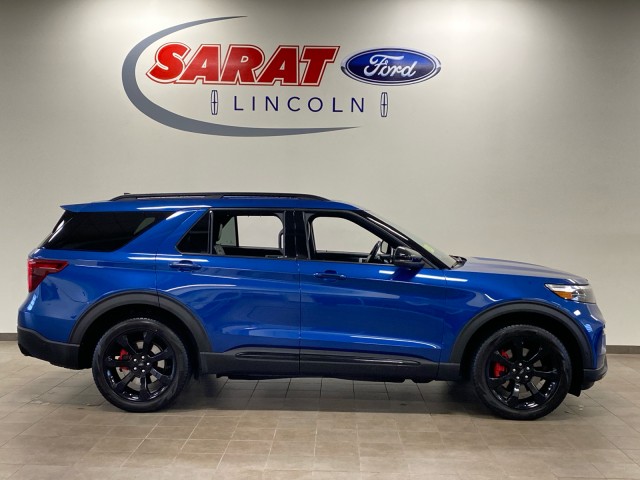 2023 Ford Explorer ST's photo