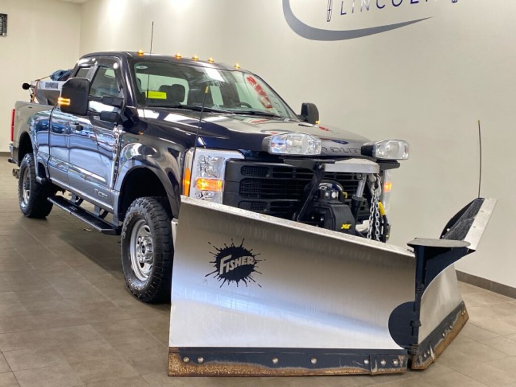 Used 2023 Ford Super Duty F-350 SRW 2023 Ford F-350 XL Super CAB 4DR 148 WB 4WD HD