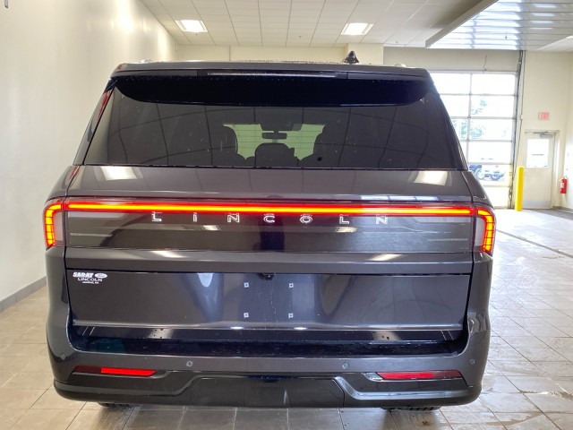 2026 Lincoln Navigator Reserve - Photo 6