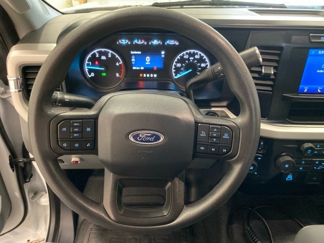 2023 Ford F-350 Super Duty Chassis Cab XL - Photo 13