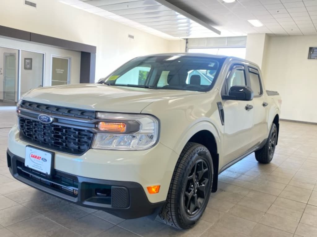 Used 2024 Ford Maverick XLT Pickup Truck