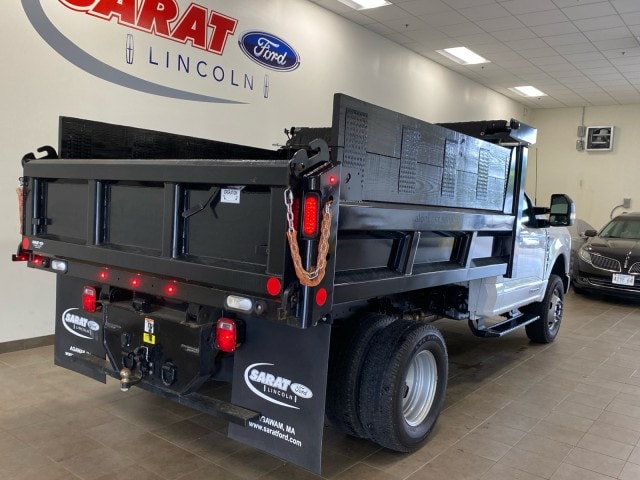 2023 Ford F-350 Super Duty Chassis Cab XL - Photo 7
