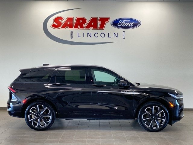 2025 Lincoln Nautilus Reserve AWD's photo