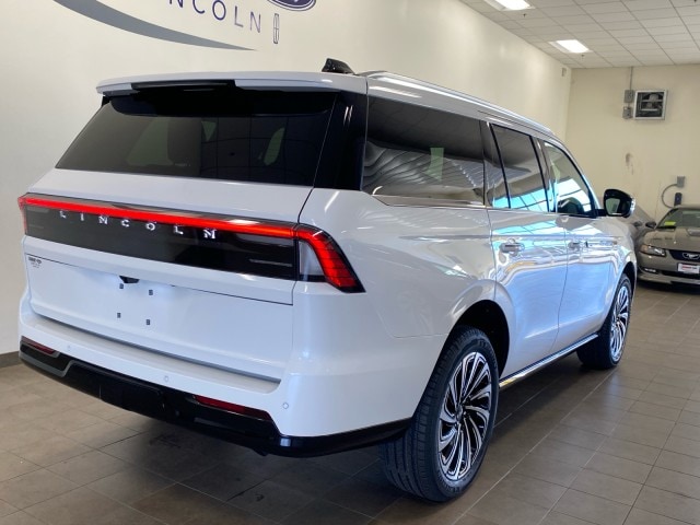 2025 Lincoln Navigator Black Label - Photo 10