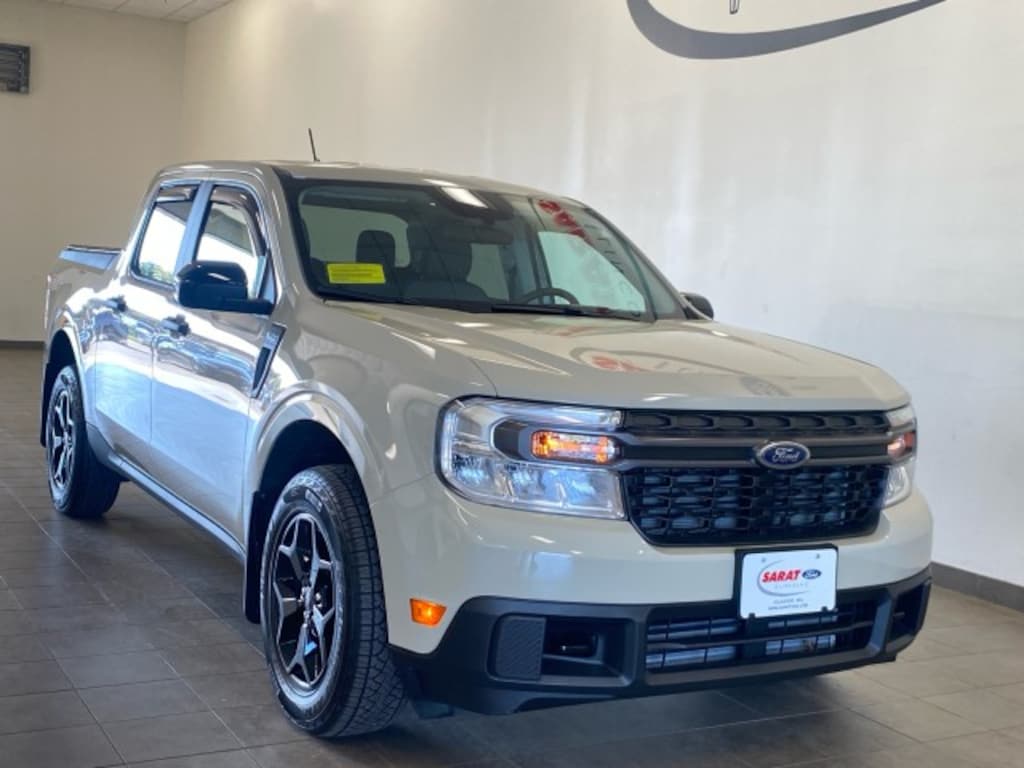 Used 2024 Ford Maverick XLT Pickup Truck