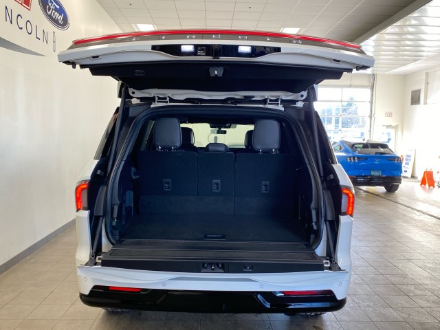 2026 Lincoln Navigator Reserve - Photo 12