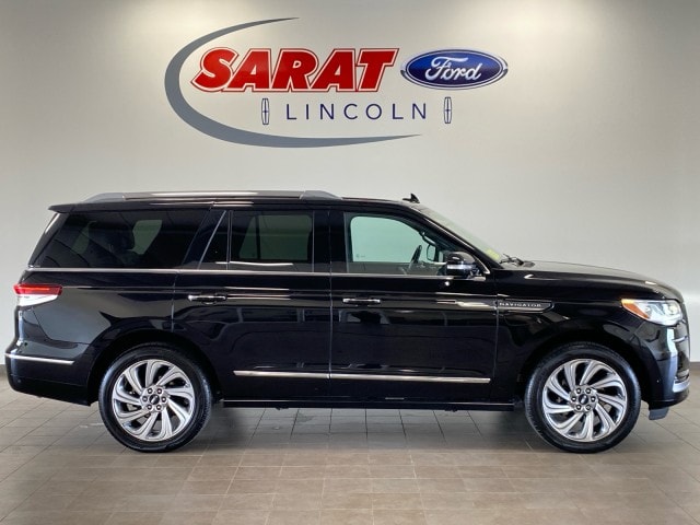 2023 Lincoln Navigator Reserve 4WD's photo