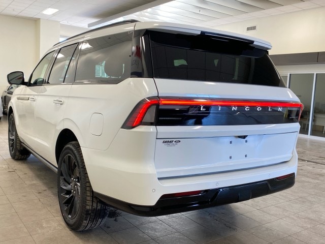 2026 Lincoln Navigator Reserve - Photo 7