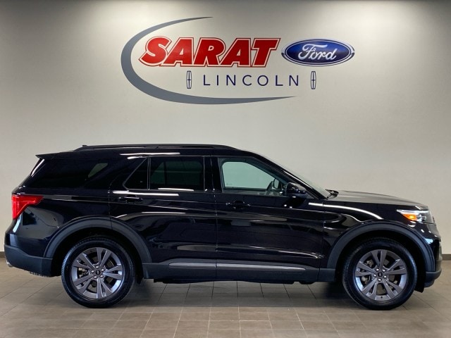 2023 Ford Explorer XLT 4WD's photo