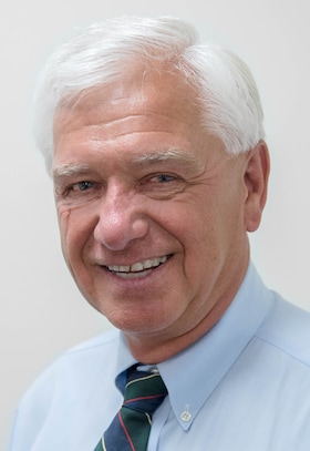 Staff member John Sarat from ID_6ccc03466acf