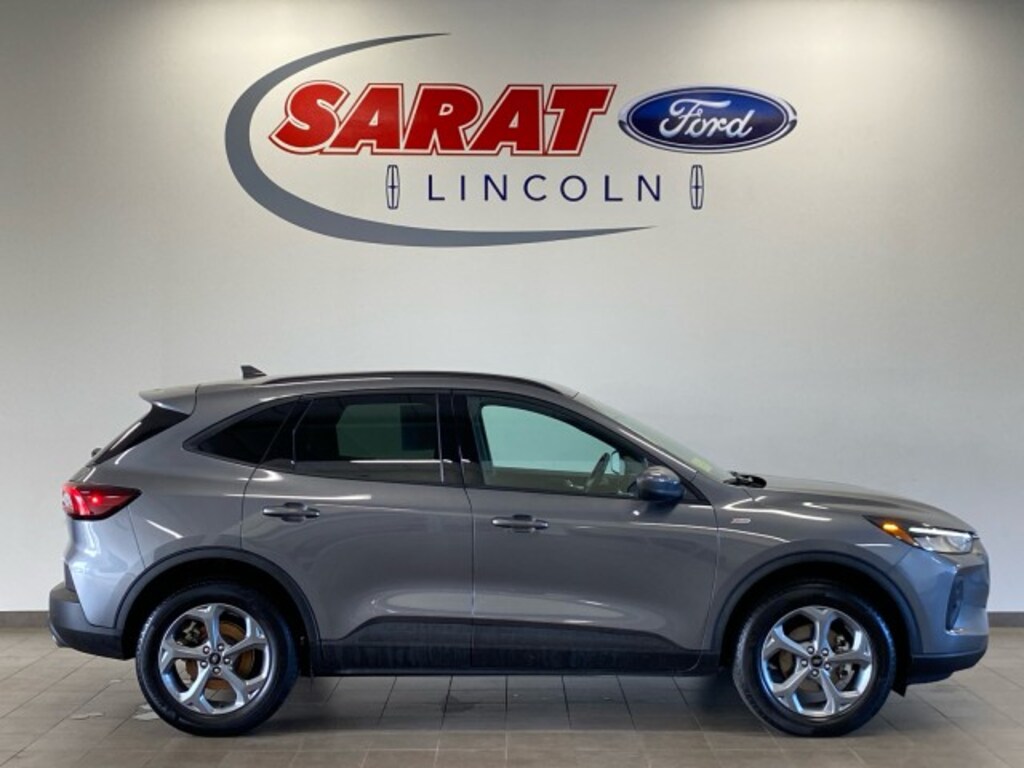 Used 2025 Ford Escape ST-Line Select SUV