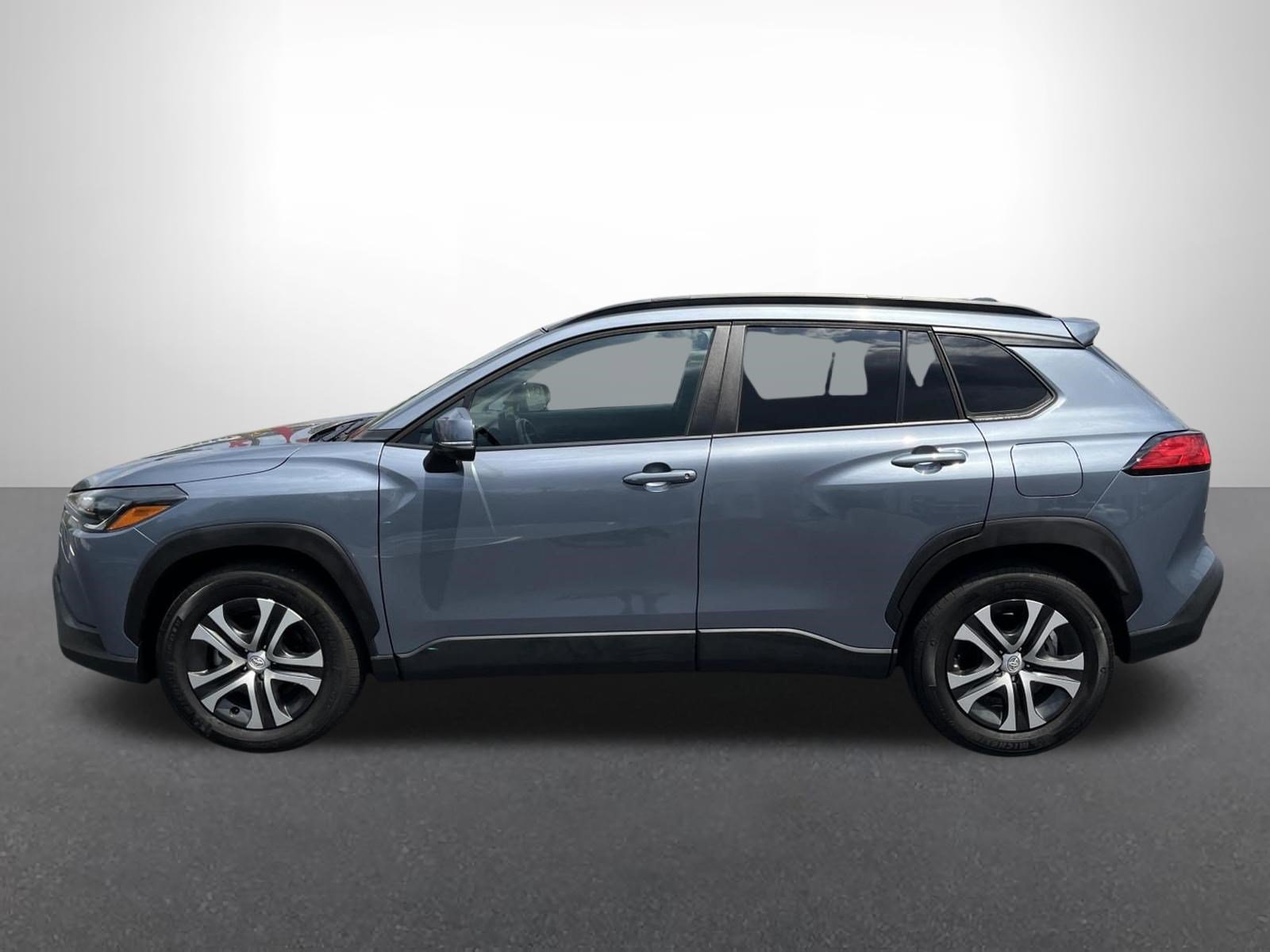 Used 2023 Toyota Corolla Cross LE SUV