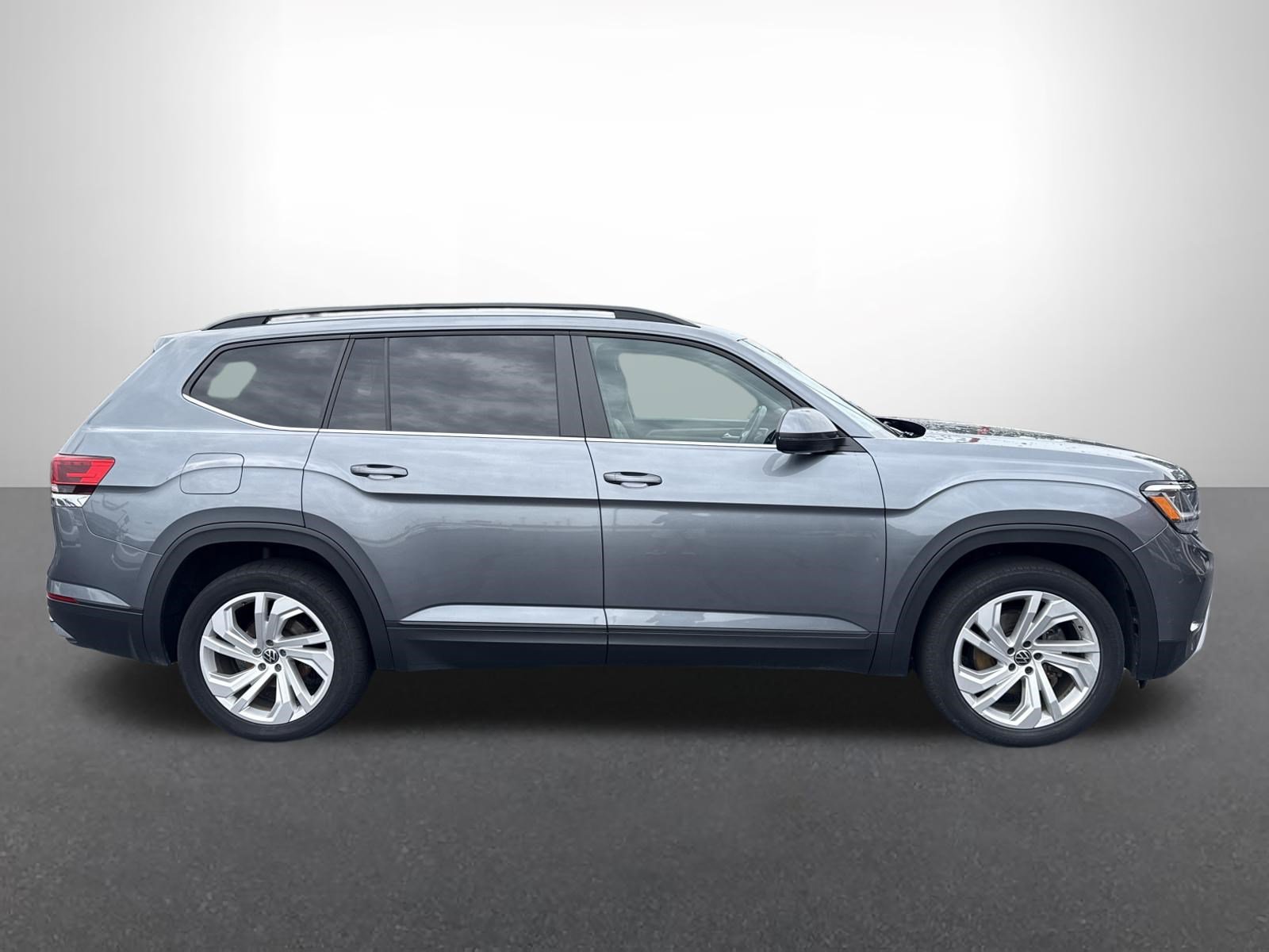 Used 2021 Volkswagen Atlas 3.6L V6 SE w/Technology 4MOTION (2021.5) SUV
