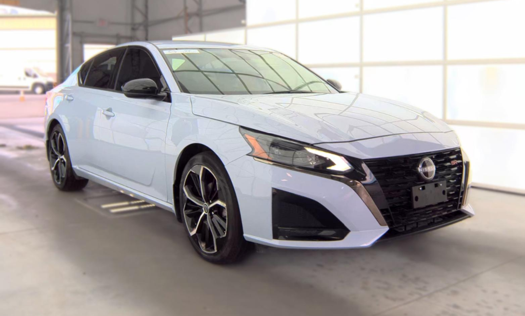 Used 2025 Nissan Altima 2.5 SR Sedan