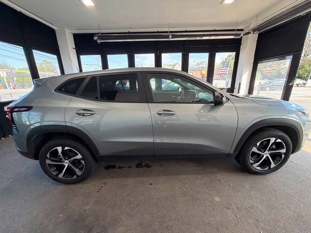 Used 2026 Chevrolet Trax 1RS SUV