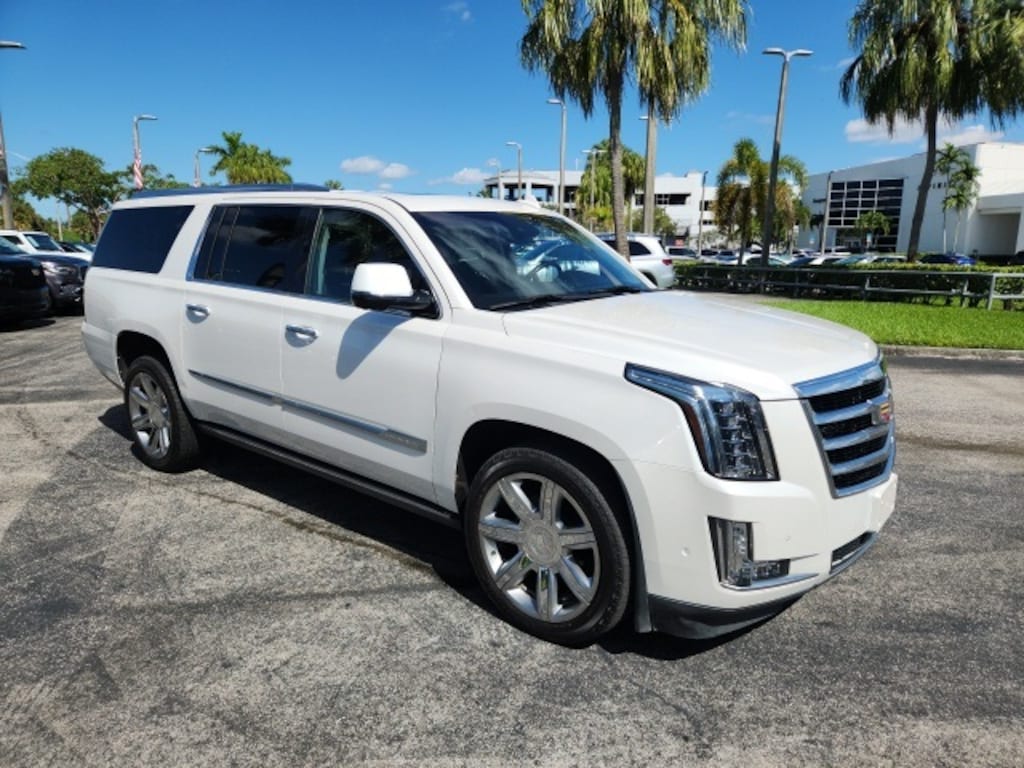 Used 2018 Cadillac Escalade ESV Premium SUV