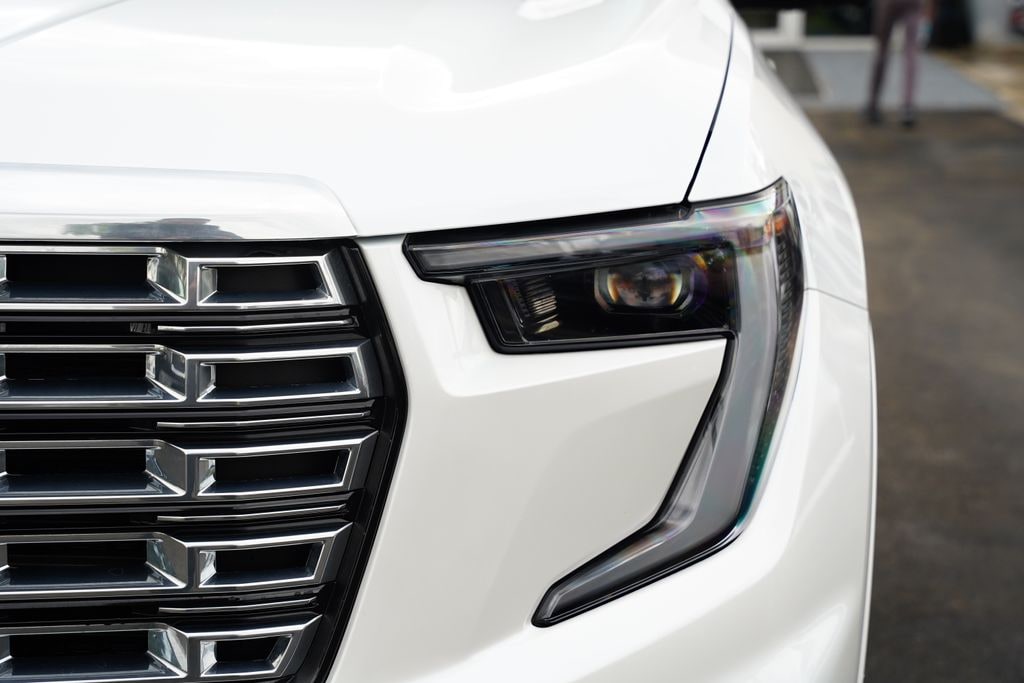 Used 2024 GMC Acadia Denali SUV