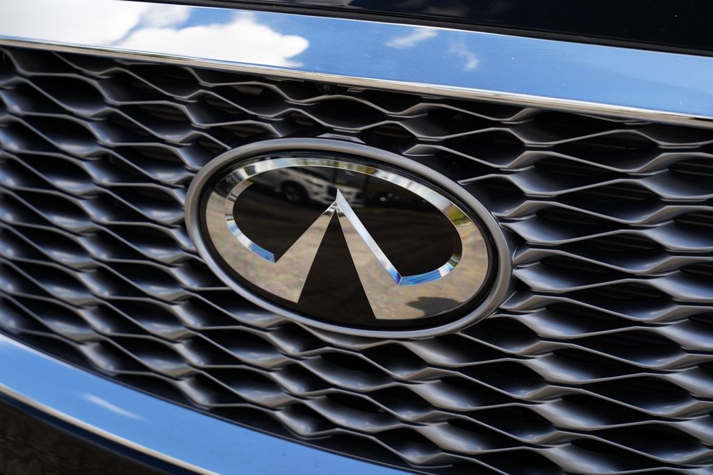 Certified 2025 INFINITI QX55 Essential SUV