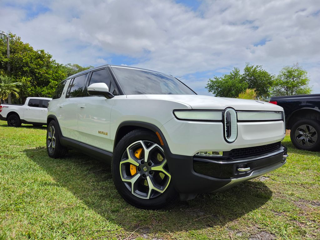 2023 Rivian R1S Adventure Quad-Motor Large Pack's photo
