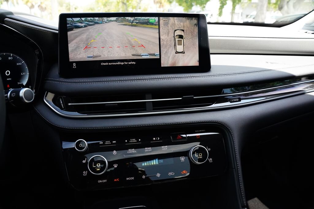 Certified 2025 INFINITI QX60 Luxe SUV