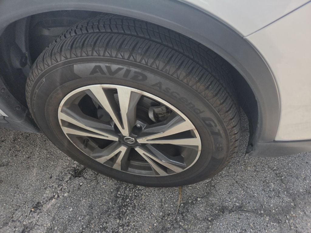 Used 2018 Nissan Rogue SL SUV
