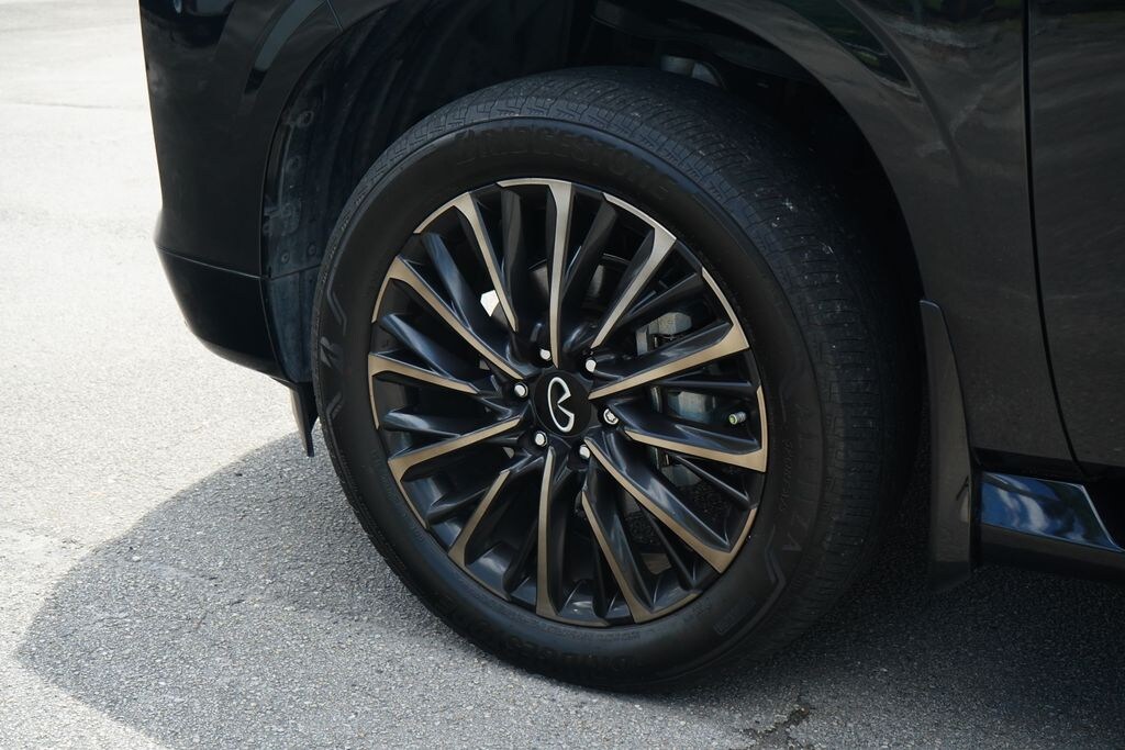 Certified 2025 INFINITI QX80 Autograph SUV