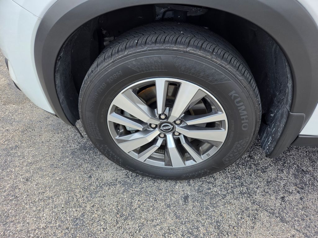 Used 2025 Nissan Pathfinder SL SUV