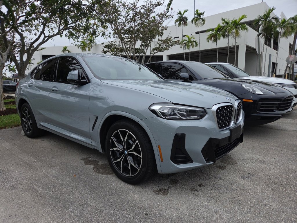 2023 BMW X4