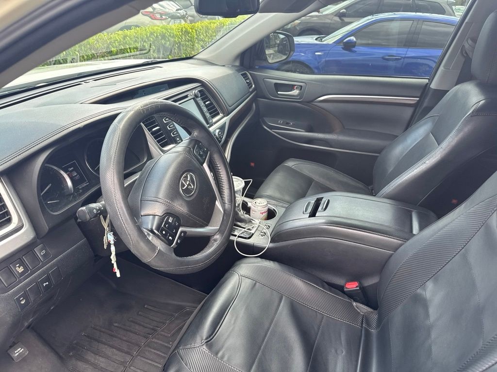 Used 2015 Toyota Highlander Limited SUV